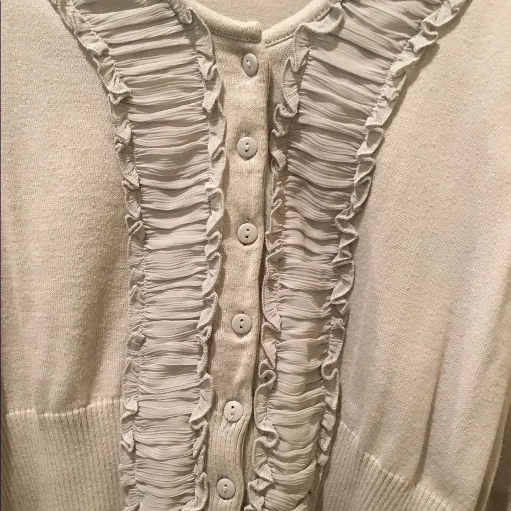 ELLE Cropped Ruffle Sweater - Picture 2 of 6